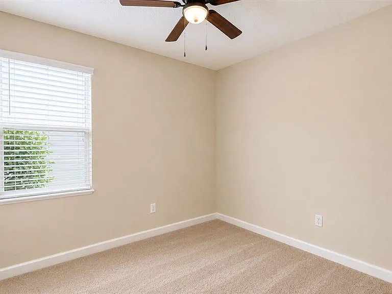5230 Cortland Dr — Photo 25