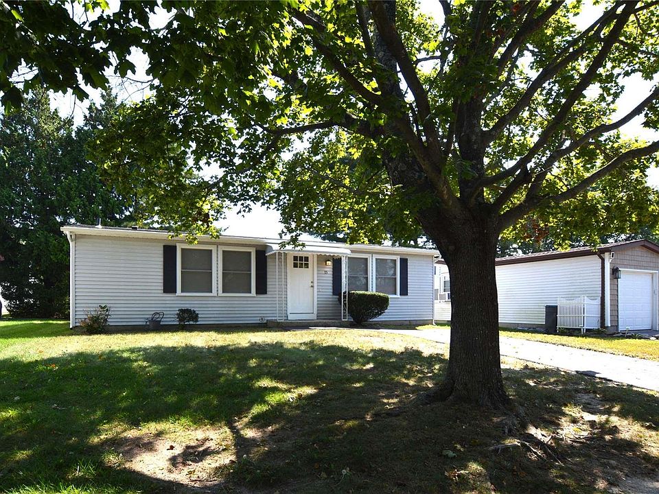 1st image of 15 Limetree Drive #15