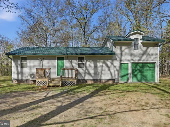 25 Fox Craft Ct, Springfield, WV 26763
