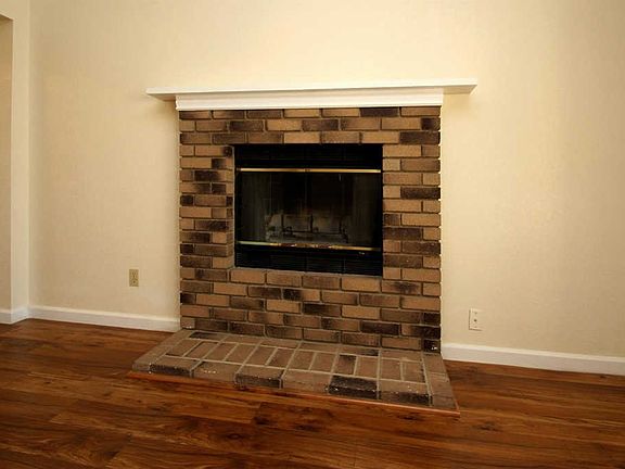 5th image of 7628 N Woodrow Ave