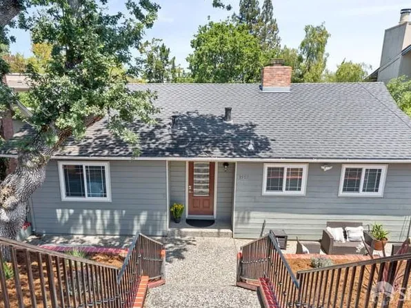 3572 Altamont Way, Redwood City, CA 94062