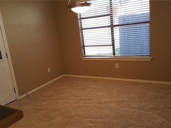 5th image of 3102 Birch Dr