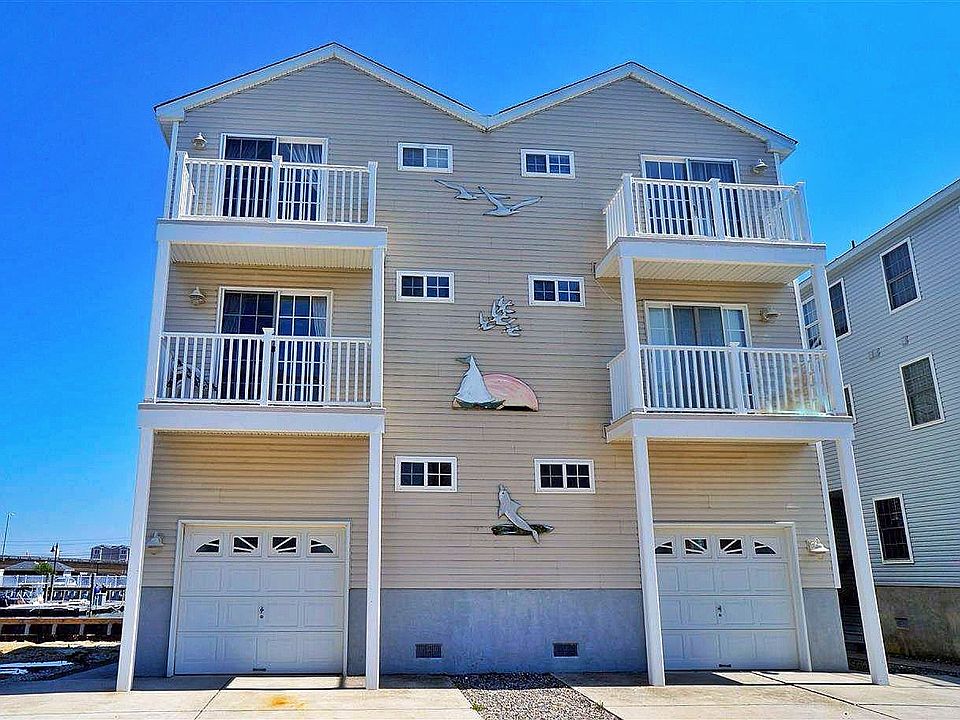 1st image of 339 43rd Pl Unit West