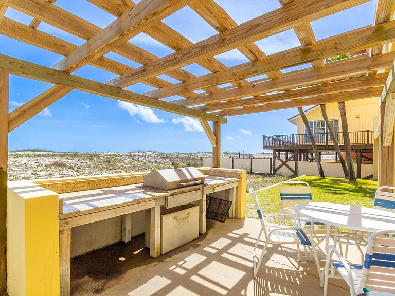 615 W Beach Blvd #ID1541226P — Photo 21