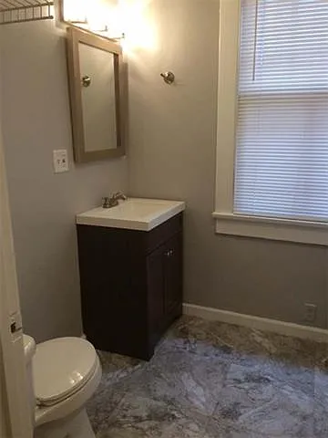 1627 S Carrollton Ave — Photo 13