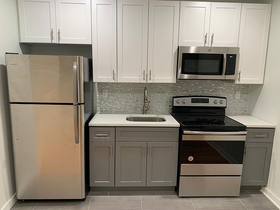 1st image of 3732 Laconia Ave #2