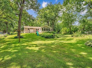 1524 Forest Gln, Oregon, WI 53575