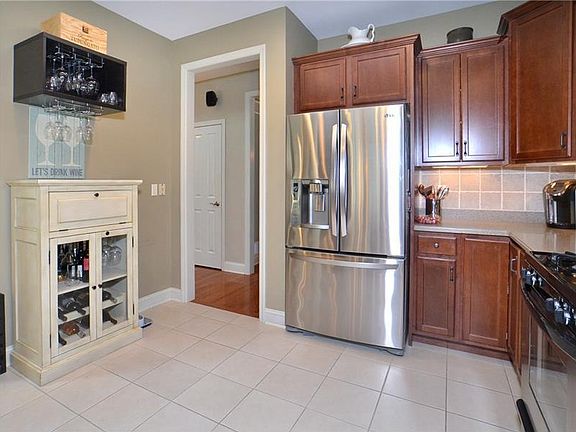 5th image of 4727 Shirley Ln
