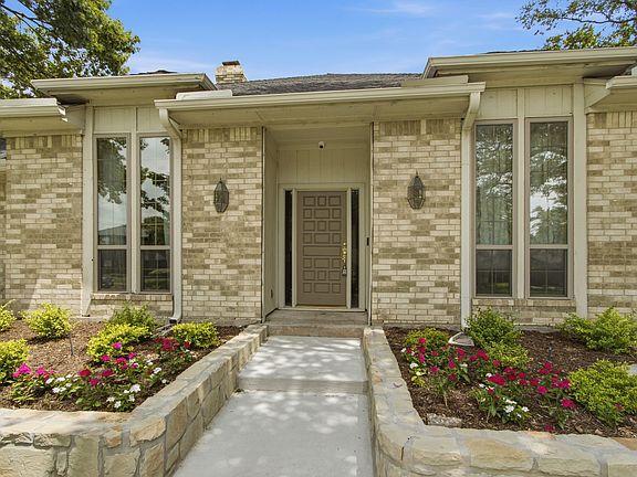 4th image of 236 Canyon Valley Dr