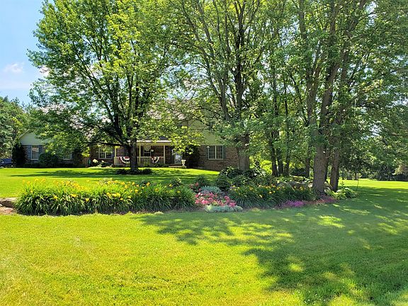 2nd image of 14221 Oakview Ct