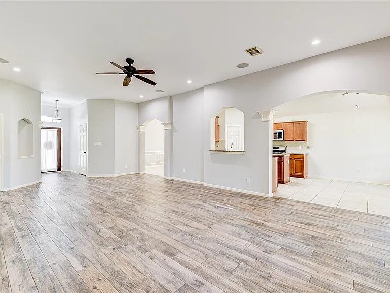 25910 Oakridge Forest Ln — Photo 11