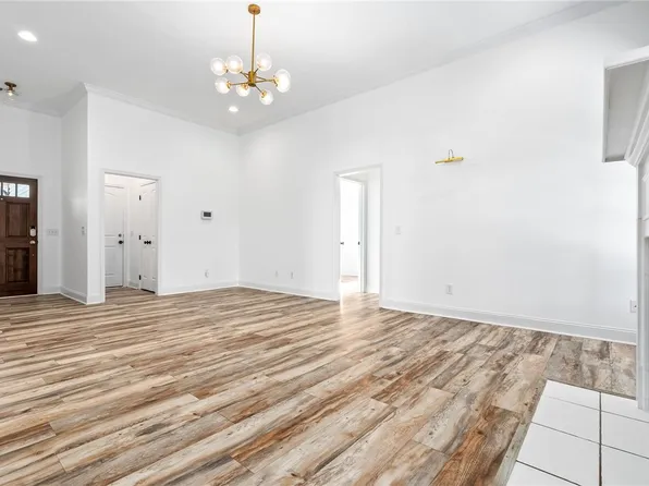 2708 Carriage House Ln, Opelika, AL 36801