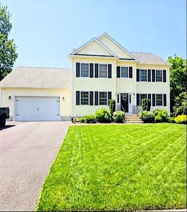 1st image of 33 Ledgewood Cir