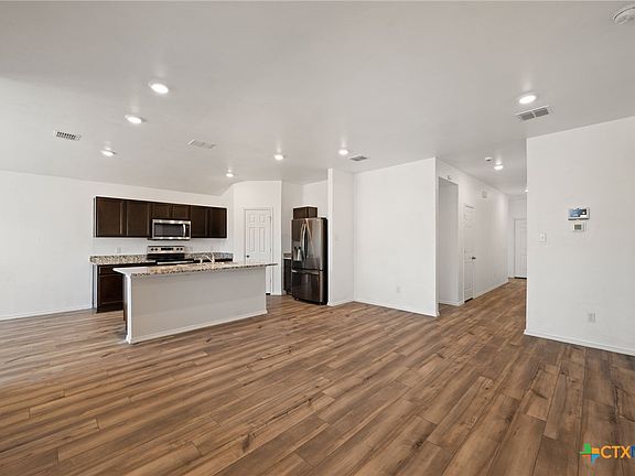 3rd image of 1012 Velvet Ct
