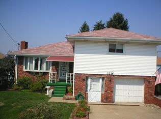 1216 Vinemont St, Pittsburgh, PA 15205