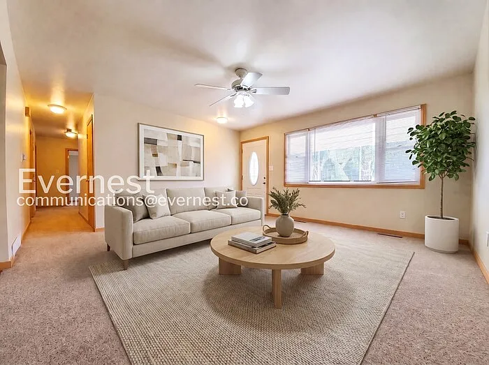 1116 Juniper Ct — Photo 2