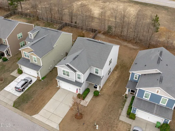 1224 Forest Fern Ln, Fuquay Varina, NC 27526