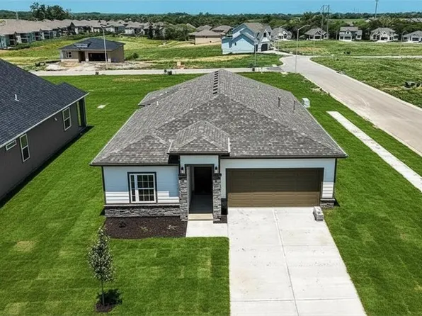 32727 W 176th Ter, Gardner, KS 66030