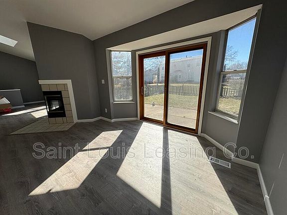 3rd image of 1012 Quinnella Ct