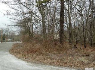 Plank Rd, Bay shore, NY 11706