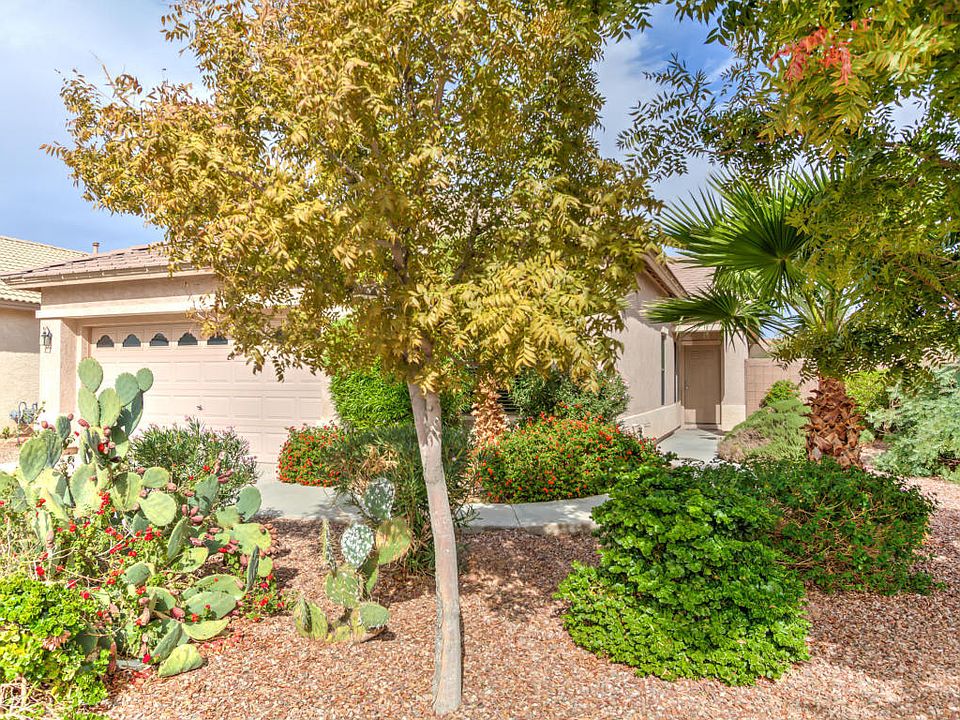 1st image of 43996 W Garden Ln