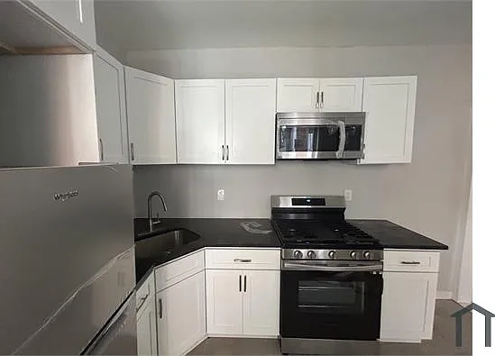 3115 F St — Photo 24