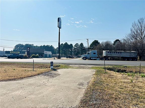3rd image of 146 Us Highway 167