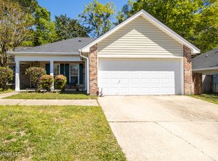 892 Brentwood Dr, Biloxi, MS 39532