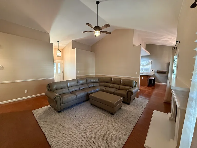 3156 N Arroyo Ave — Photo 8