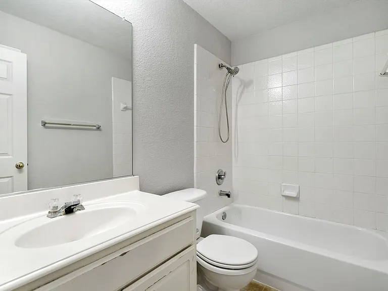 4404 Waskom Dr — Photo 14