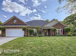 17127 Cambridge Grove Dr, Huntersville, NC 28078