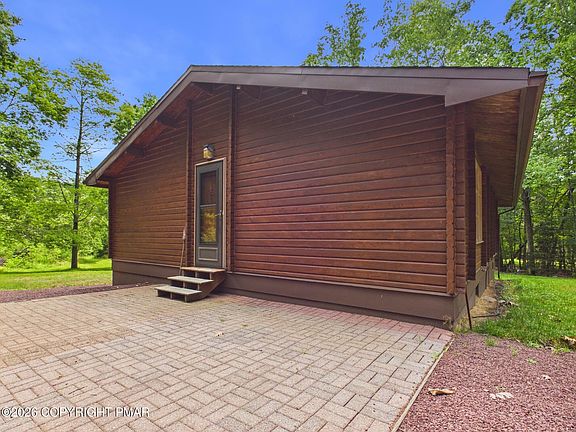 5th image of 569 Tunnel Rd