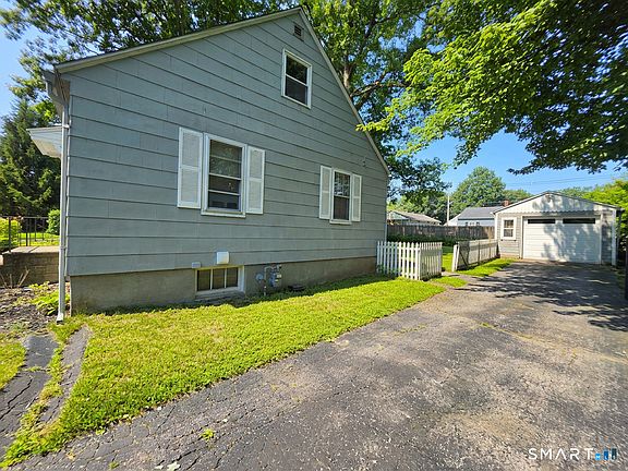 3rd image of 417 Atwood Avenue