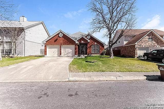 1st image of 7122 Cabin Lake Dr #5
