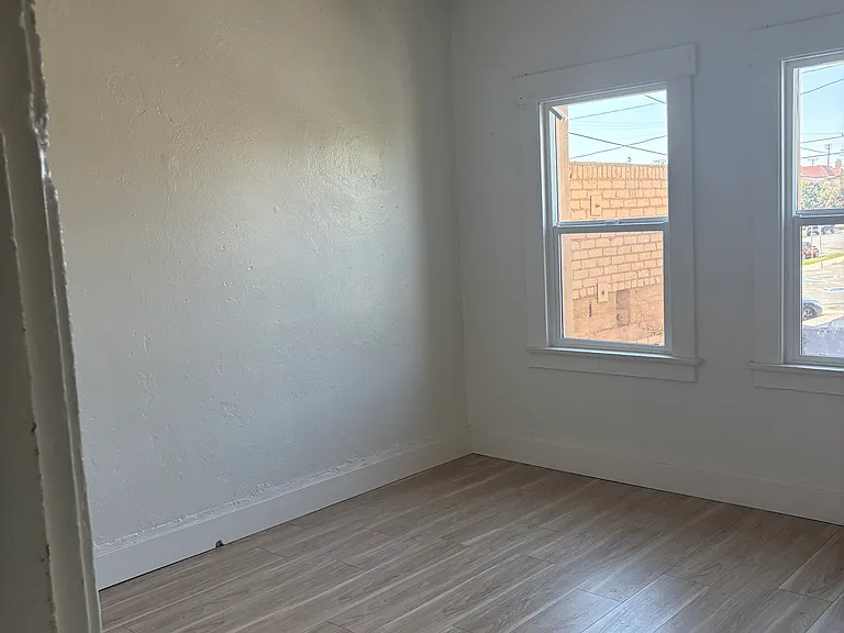 435 W Main St #4 — Photo 16