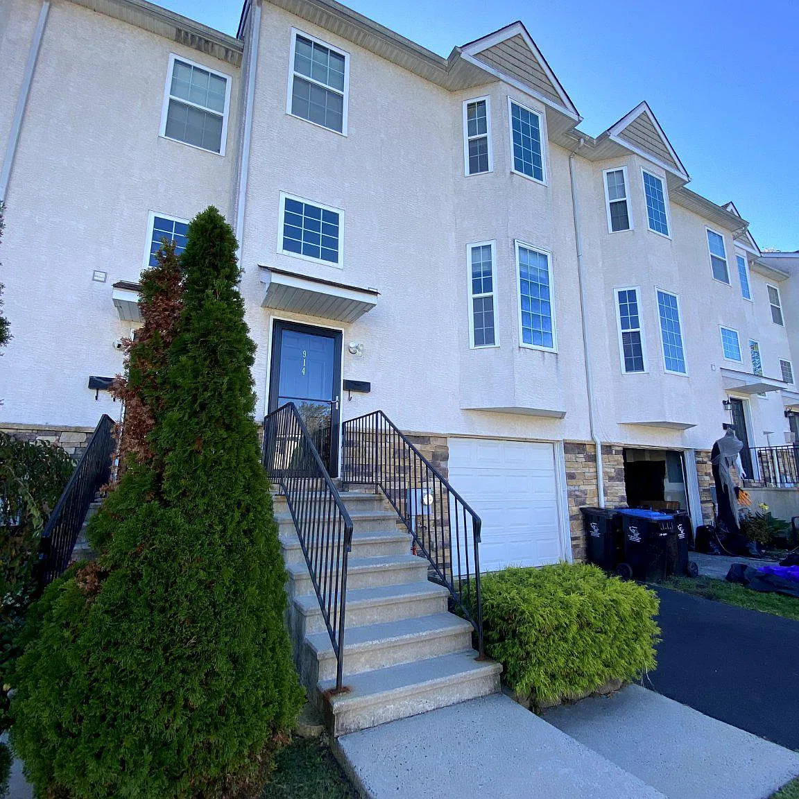 3 bed, 2.5 bath, 1544 sqft, $3,500 — Photo 3