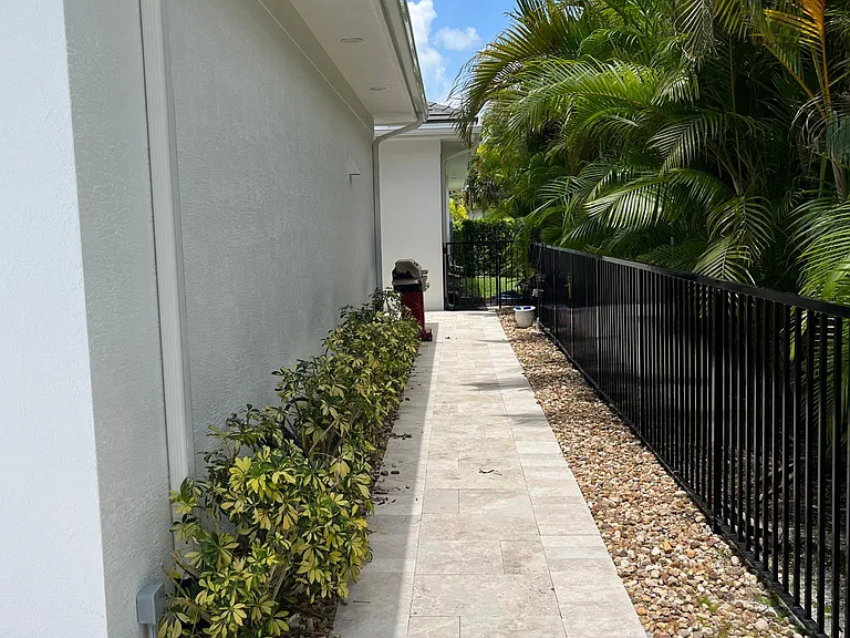 2381 Grand Harbor Reserve Sq — Photo 8