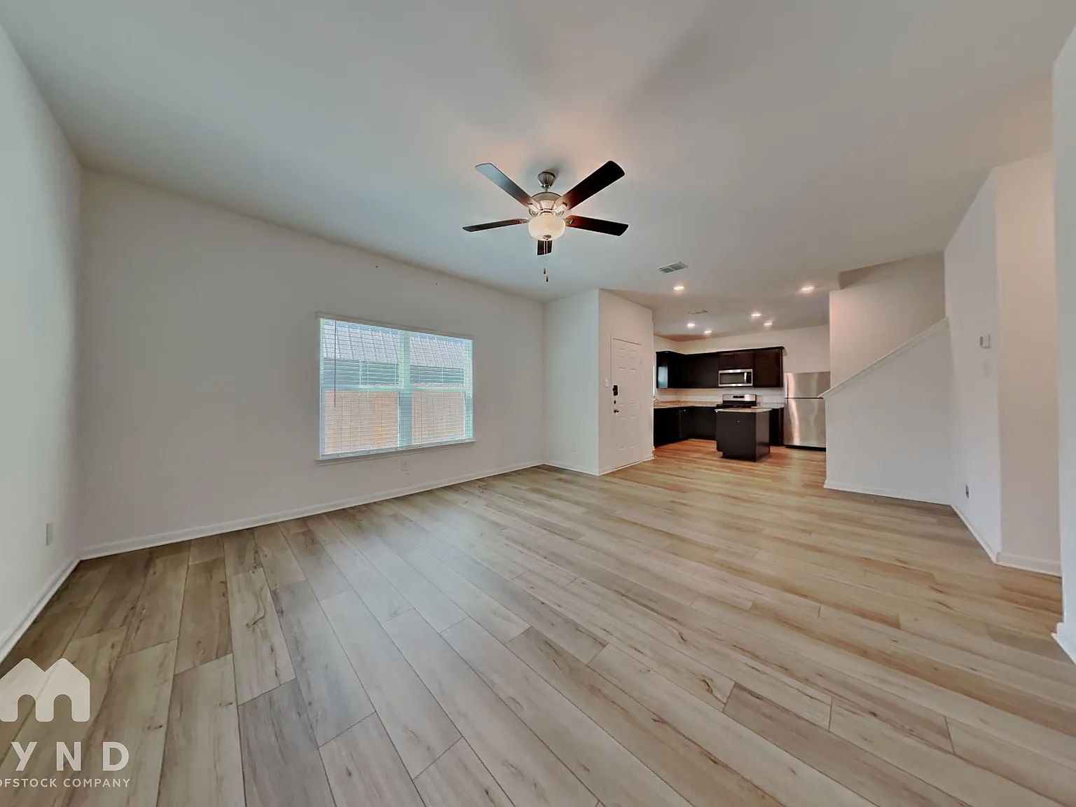 4 bed, 3.0 bath, 2115 sqft, $2,025 — Photo 2