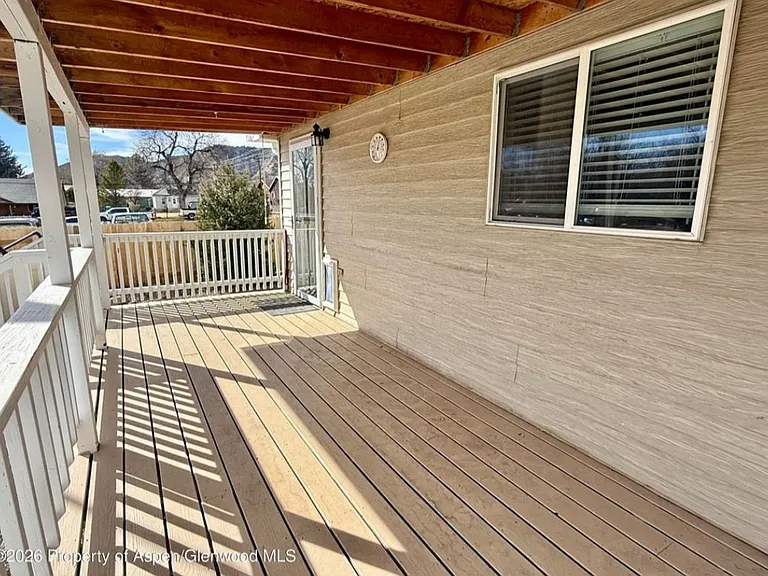 545 Water St — Photo 8