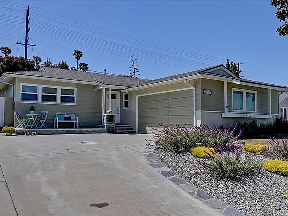 3rd image of 23415 Susana Ave