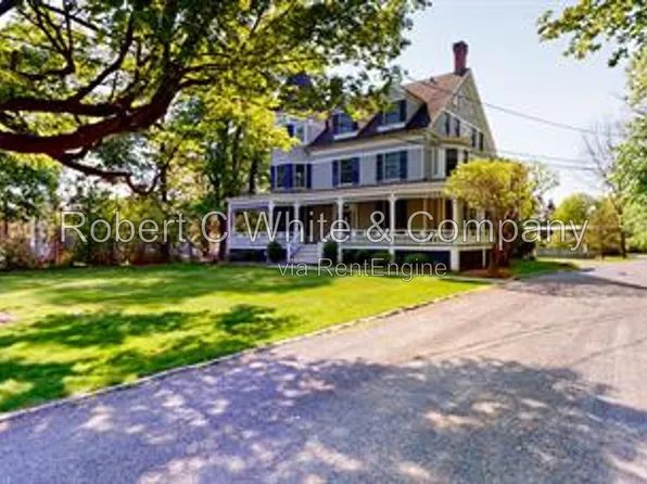 27 West Ln APT 1A, Ridgefield, CT 06877