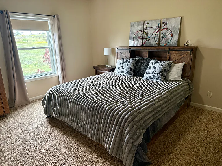7405 Monad Rd — Photo 12