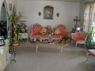 2nd image of 1011 Hirsch Blvd