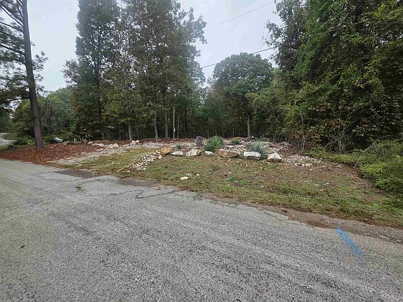 2nd image of 69 Sequoyah Ridge Rd