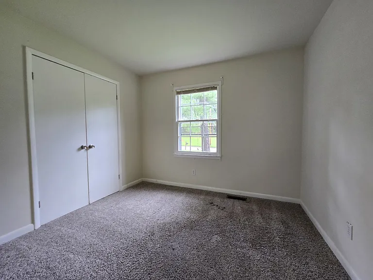 119 Monterey Ln — Photo 11