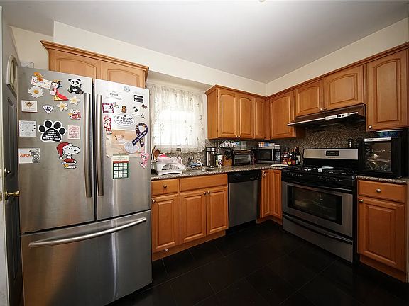 2nd image of 126-16 7th Ave