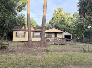 724 S Morgan St, Angleton, TX 77515