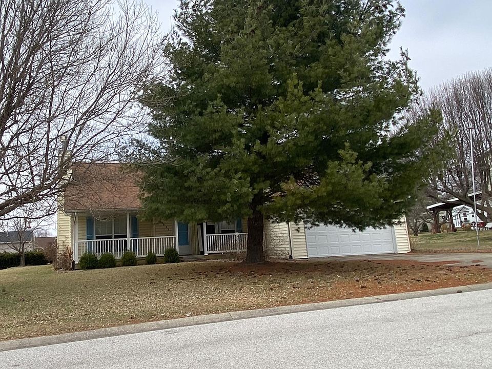 2nd image of 3311 E Eastridge Dr