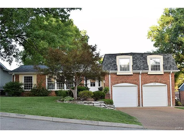 648 Lilac Ave photo 1