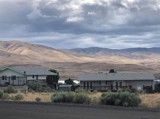 224 Sunshine Cir SW #124, Mattawa, WA 99349